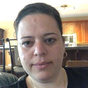 Meet your Posher, Carmela